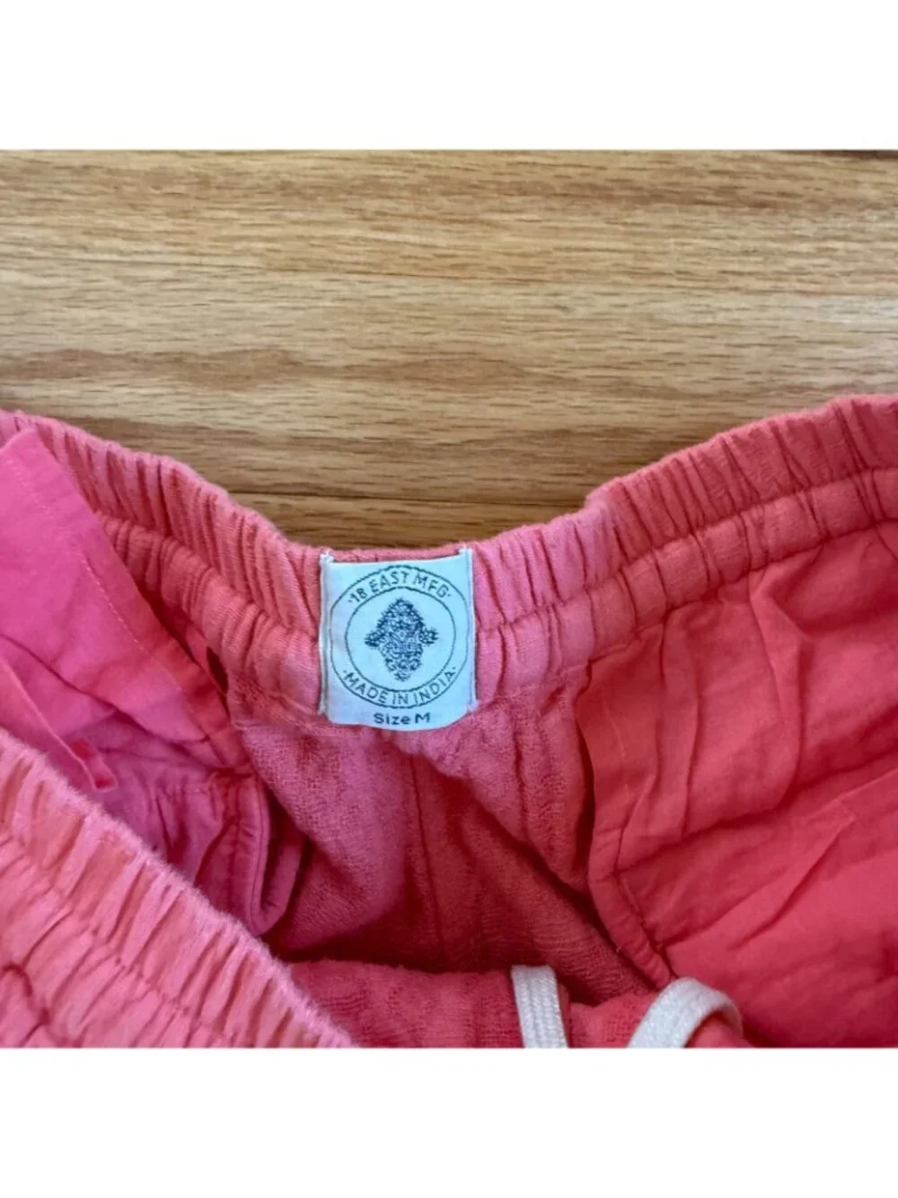 18 East x Standard Issue Textured Gorecki Cargo Pants in Salmon Medium
